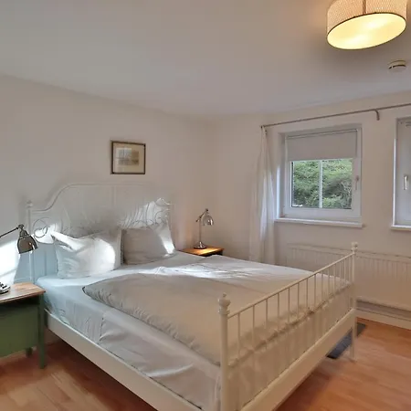 Haus Zur Apotheke Ferienappartement Strandluft App 04